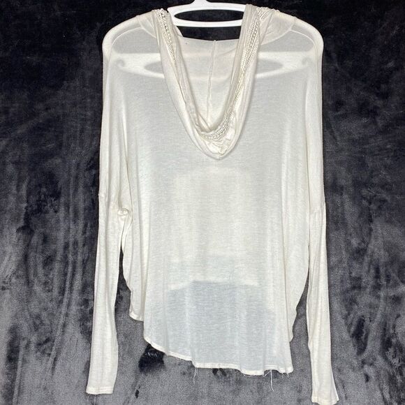 Kaitlyn‎ Pullover Hoody - Picture 6 of 8